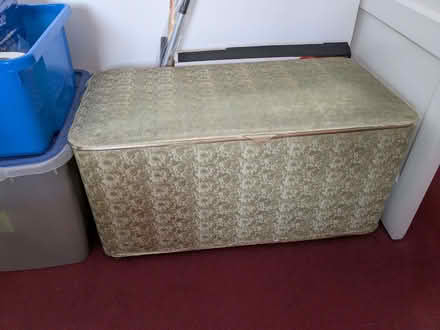 Photo of free Vintage ottoman (Biggleswade SG18) #1