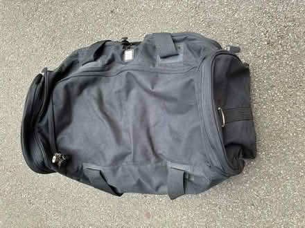 Photo of free Various soft carry bags (Sevenoaks TN13) #2