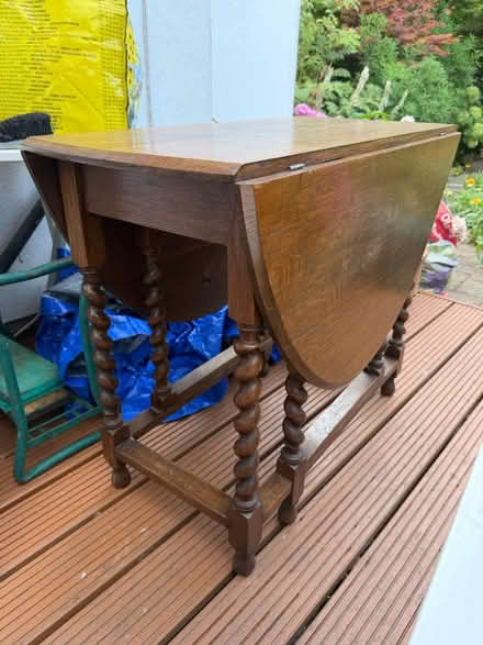 Photo of free Oak gate leg table (Woking GU21) #3
