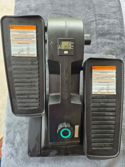 Photo of free Cubii exercise machine (Alderholt SP6) #2