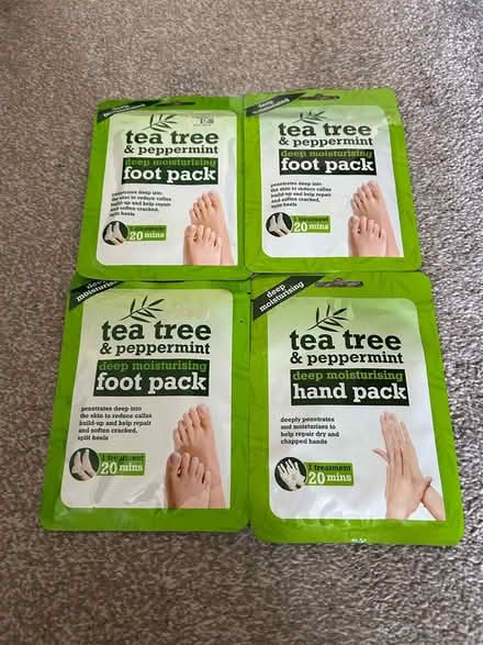 Photo of free Tea Tree Moisturiser Packs (Kingsnorth TN23) #1