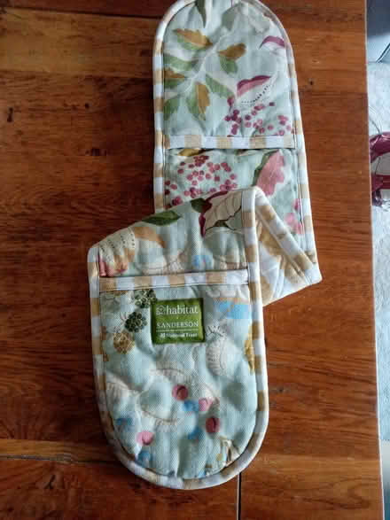 Photo of free Oven gloves (Pimlico, SW1) #1