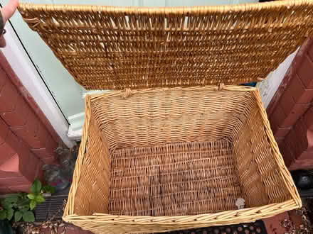 Photo of free Large wicker basket (Wallasey Village CH45) #4