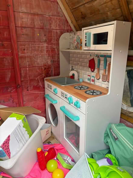 Photo of free Children’s playhouse and basketball ball net (Buckstone EH10) #4