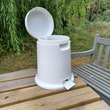 Photo of free Small bathroom pedal bin 27cm high (Binsey OX2) #1