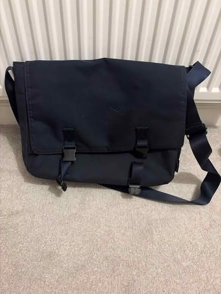 Photo of free Over the shoulder bag (Chiswick W4) #1