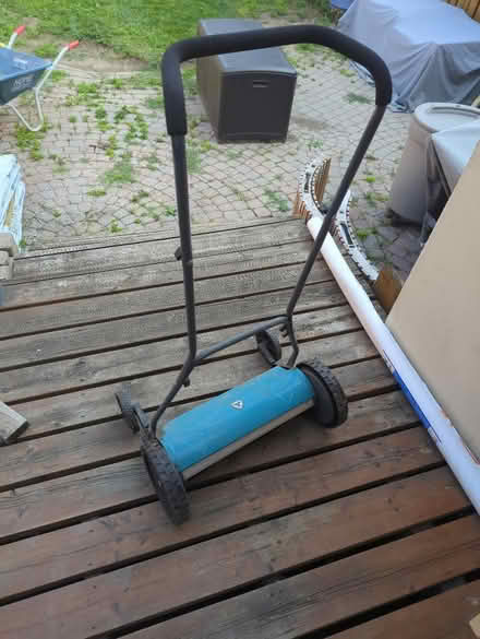 Photo of free Manual lawn mower (Weston) #1