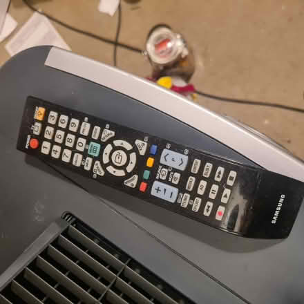 Photo of free Samsung 46" HD (Isleworth TW7) #3