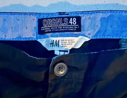 Photo of free Navy H&M shorts: 14 yr (TW2 whitton) #2