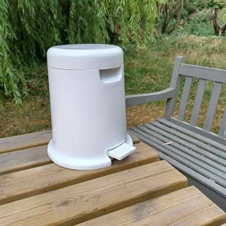 Photo of free Small bathroom pedal bin 27cm high (Binsey OX2) #2