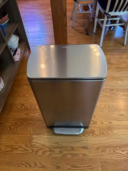 Photo of free Simple Human Kitchen Trash Can (Near 11 and Woodward) #1