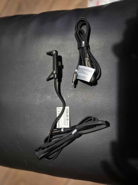 Photo of free USB C to USB C Charging Cables (Horsham Town area RH13) #1
