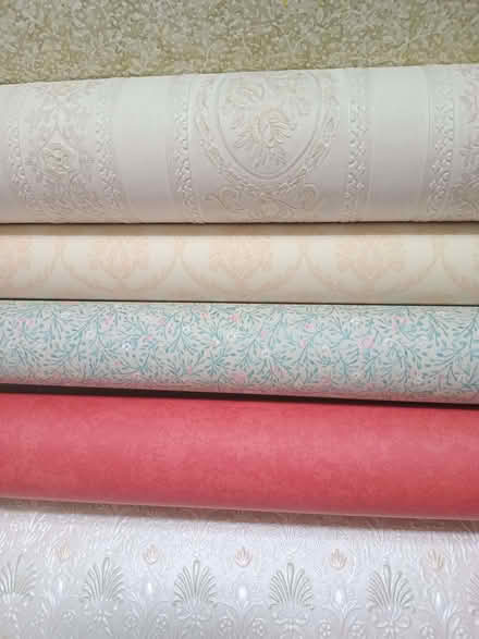 Photo of free wallpaper bits (Eastbourne BN20) #1