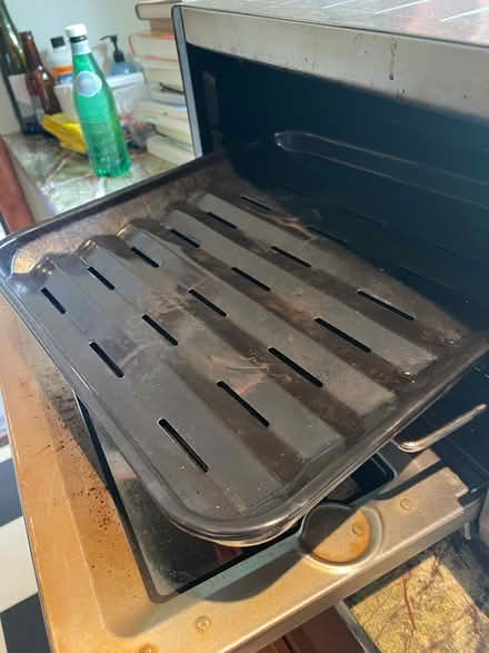 Photo of free Vintage toaster oven (DC side of Warrenton) #2