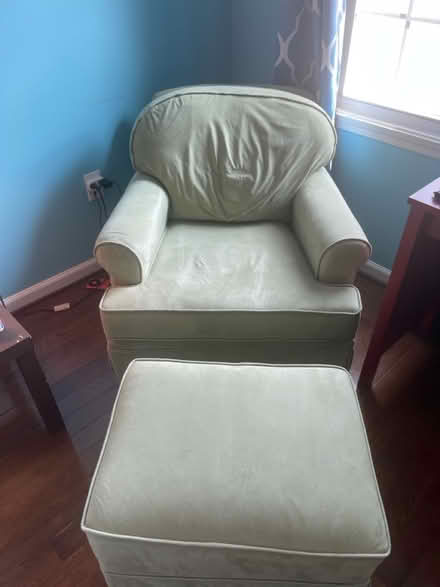 Photo of free Rocking chair and ottoman (Falls Road Park) #1
