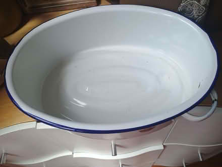Photo of free Large Enamel casserole dish with lid (Hampden Park BN22) #2