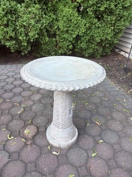 Photo of free birdbath (FLUSHING, Queens, NY) #3