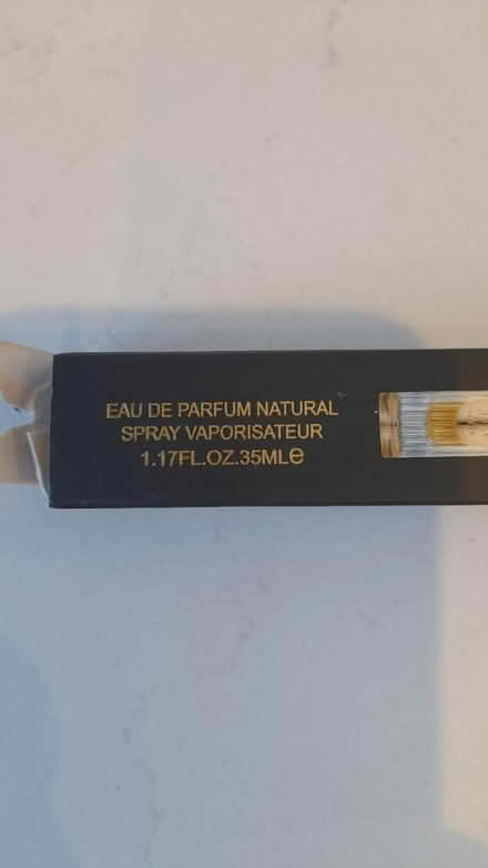 Photo of free Perfume (Longton PR4) #3
