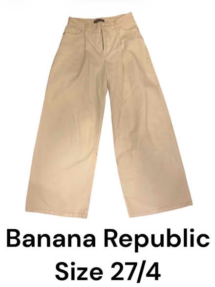 Photo of free Banana Republic Woman’s Pants (Brooklyn Storage) #1
