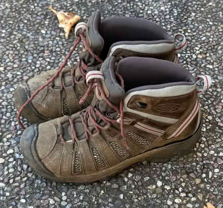 Photo of free Hiking Boots (Terra Linda) #2