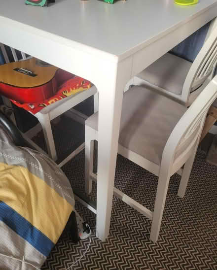 Photo of free Tall table with chairs (Bromley/Lewisham BR1) #1