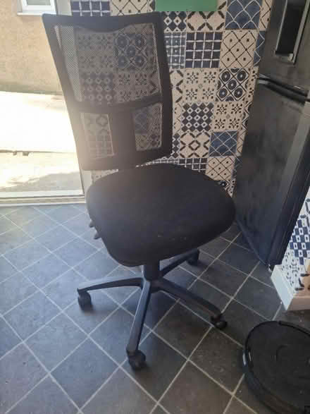 Photo of free Desk and chair (Milnthorpe LA7) #1