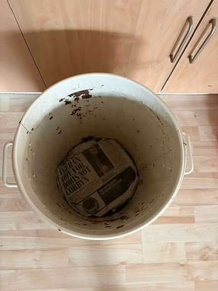 Photo of free Kitchen bin (Chelsea SW10) #2