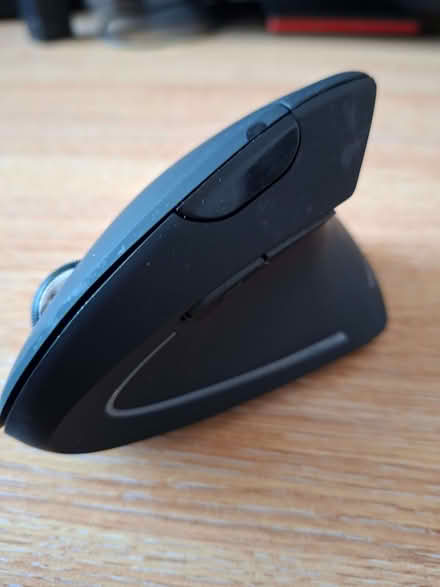 Photo of free Wireless ergonomic mouse (Thatto Heath WA9) #1