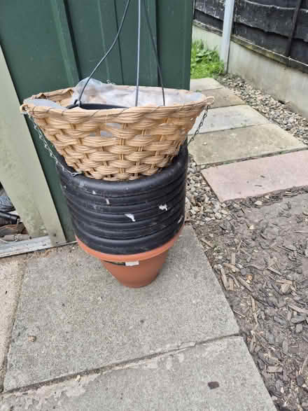 Photo of free Used plant pots 30cm (OL6 ashton under lyne) #3