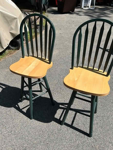Photo of free Rotating bar stools nearly new (Groton Ma.) #1