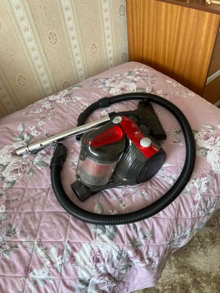 Photo of free Vacuum / Hoover (Worton TW3) #1