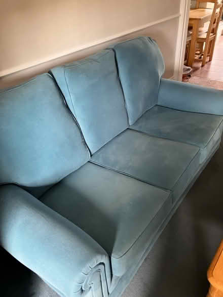 Photo of free 3 seater settee (Yeadon LS19) #2