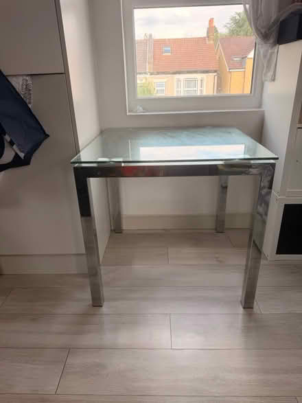 Photo of free Small dining table (Thornton Heath CR7) #2