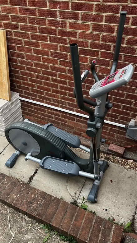 Photo of free Gym workout, Elliptical trainer (Basingstoke RG22) #3