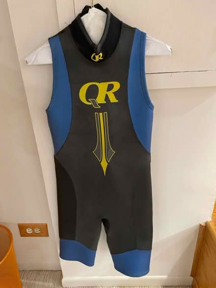 Photo of free Women’s Wetsuit (M) (Willowbrook (63rd & 83)) #1
