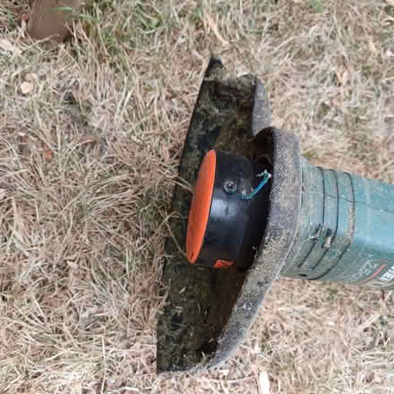 Photo of free Old but working Black & Decker electric strimmer (Binsey OX2) #2