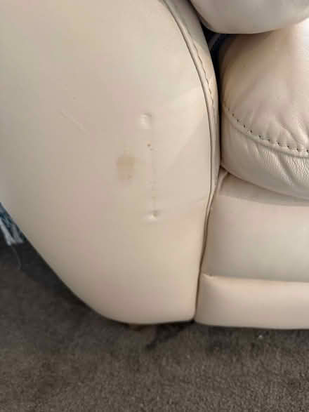 Photo of free Leather Lounge (Narrabeen) #3