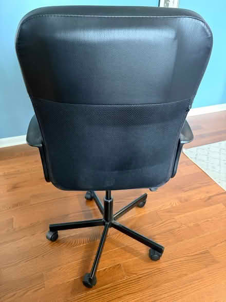 Photo of free Desk chair (North Beach MD) #3