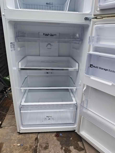 Photo of free Samsung Fridge (East Ardsley) #3