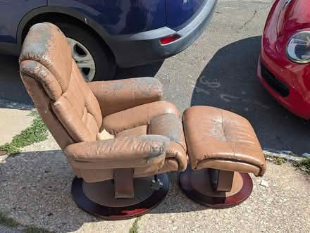 Photo of free CURB ALERT free chair and stool (North Fairmount) #1