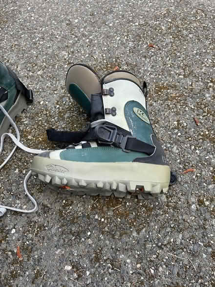 Photo of free K2 Snowboard boots 8M, Sims board (Mountlake Terrace) #3