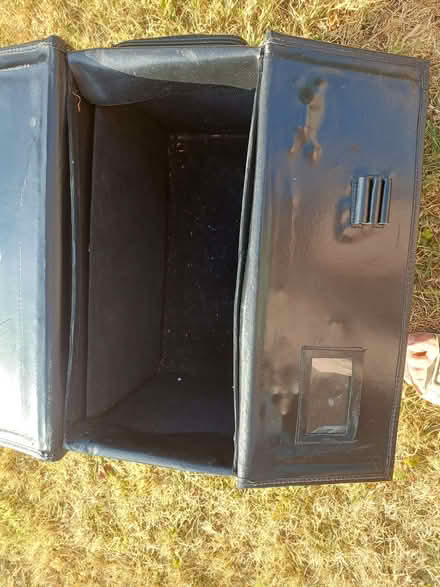 Photo of free Security lockable heavy leather workman's case (Earley RG6) #3
