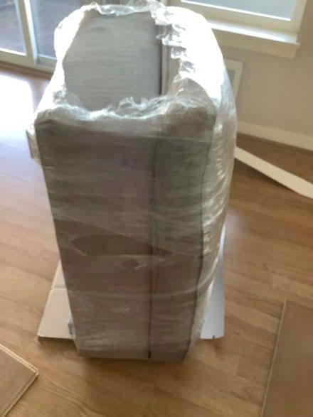 Photo of free Ottoman, planter, cushions (Central District) #4