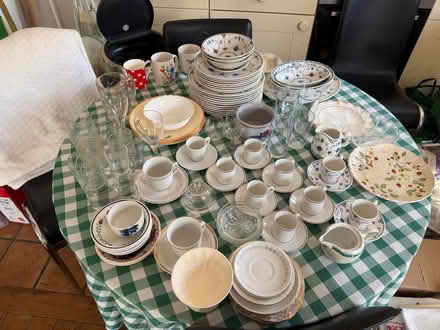 Photo of free Cookware, tableware and bedding (Brightwell Baldwin OX49) #3