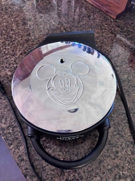 Photo of free Mickey Mouse Waffle iron (Broadway Terrace Rockridge) #3