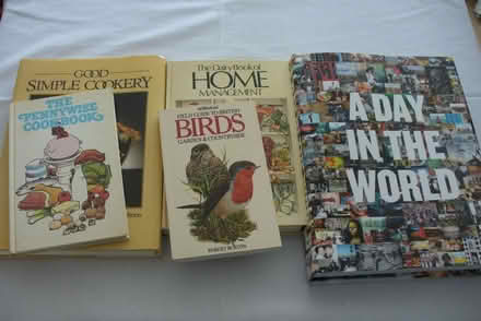 Photo of free Selection of books. (Far Bletchley MK3) #1