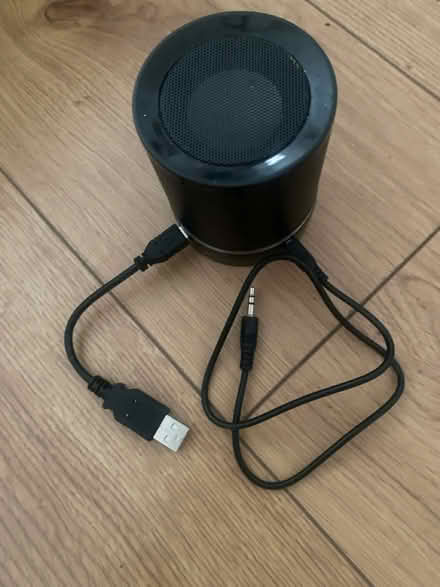 Photo of free Bluetooth Speaker (Perdiswell WR3) #3