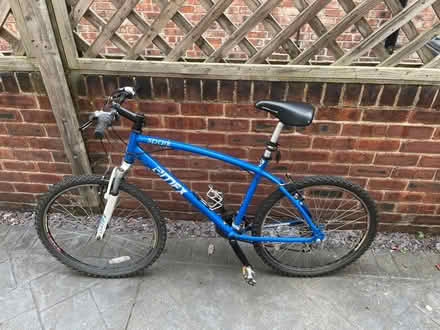 Photo of free Mans bike (L23 2US) #1