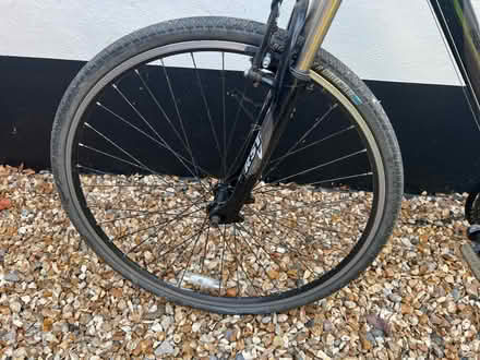 Photo of free Gary Fisher Tiburon 18’’ Ladies Bike (Titness Park SL5) #4
