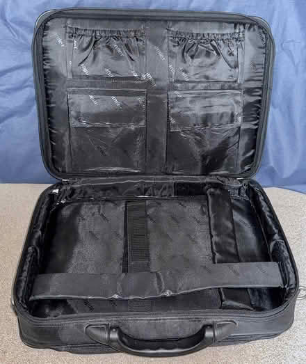 Photo of free 2 laptop cases (Boroughbridge YO51) #4